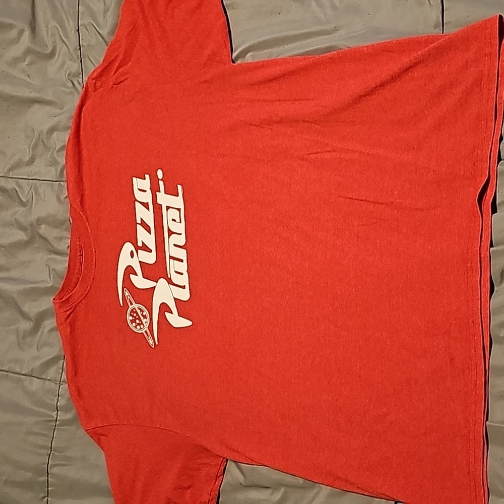 Red Pizza Planet SHIRT 2xl XXL toy story